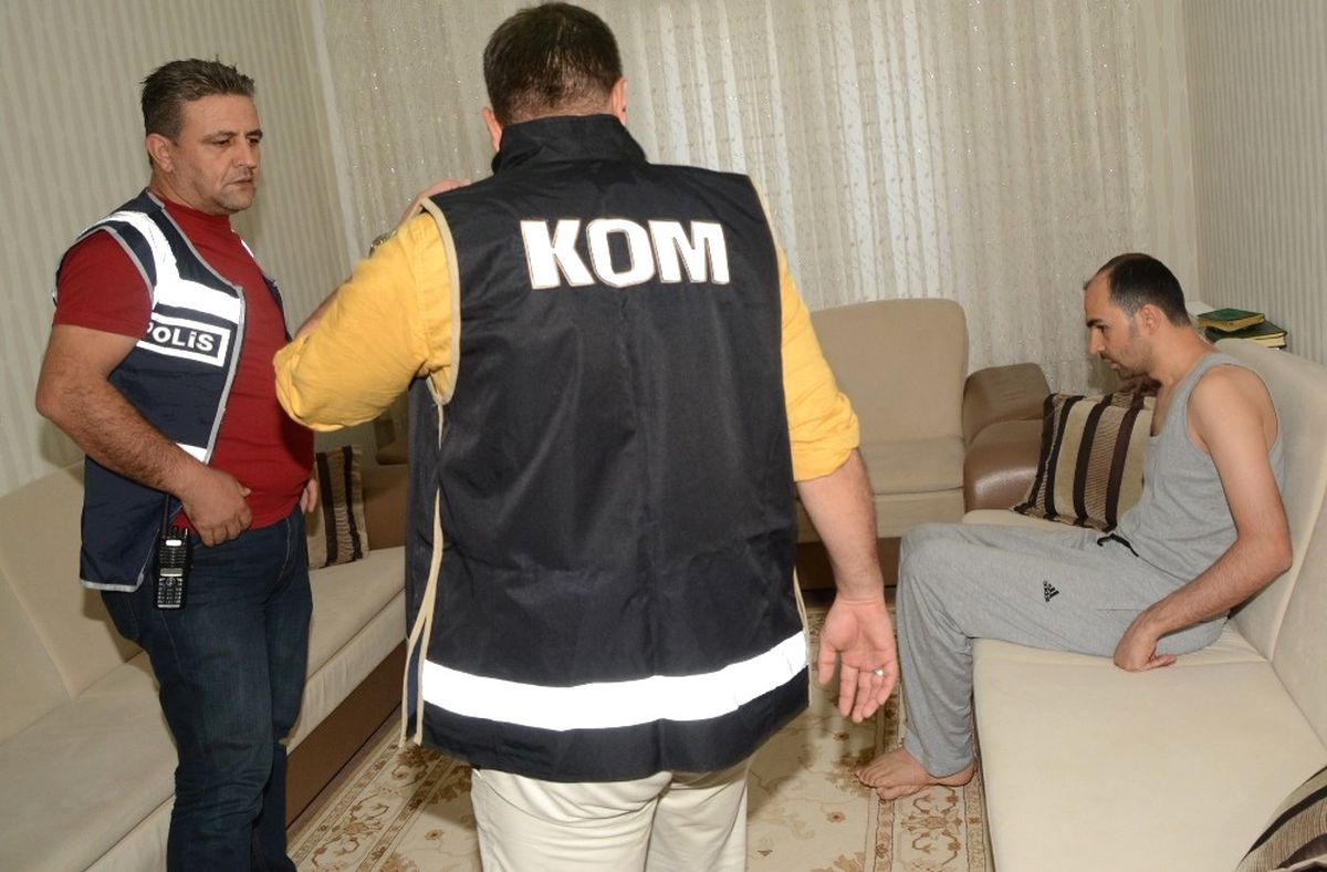 Aksaray Merkezli 8 İlde Fetö/pdy\'nin Yeni Yapılanmasına Operasyon: 25 Gözaltı