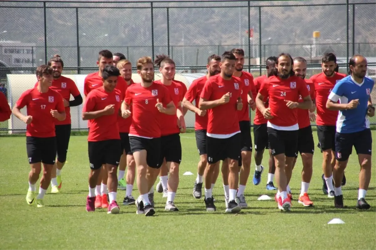 Can Cangök: "Balıkesirspor Pozitif Oyunu ile Bu Sezonda Elinden Geleni Yapacak"