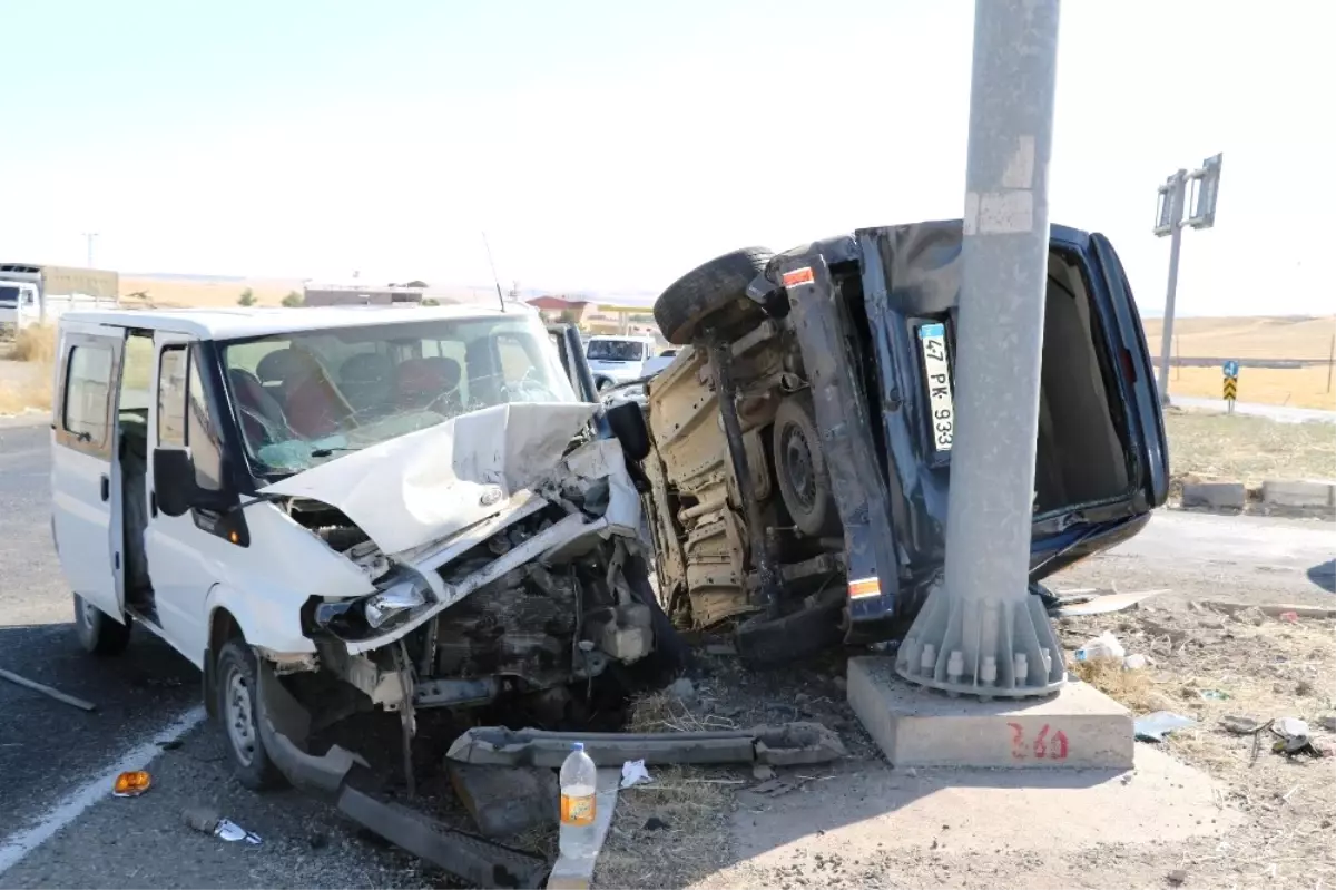 Diyarbakır\'da Trafik Kazası: 5 Yaralı