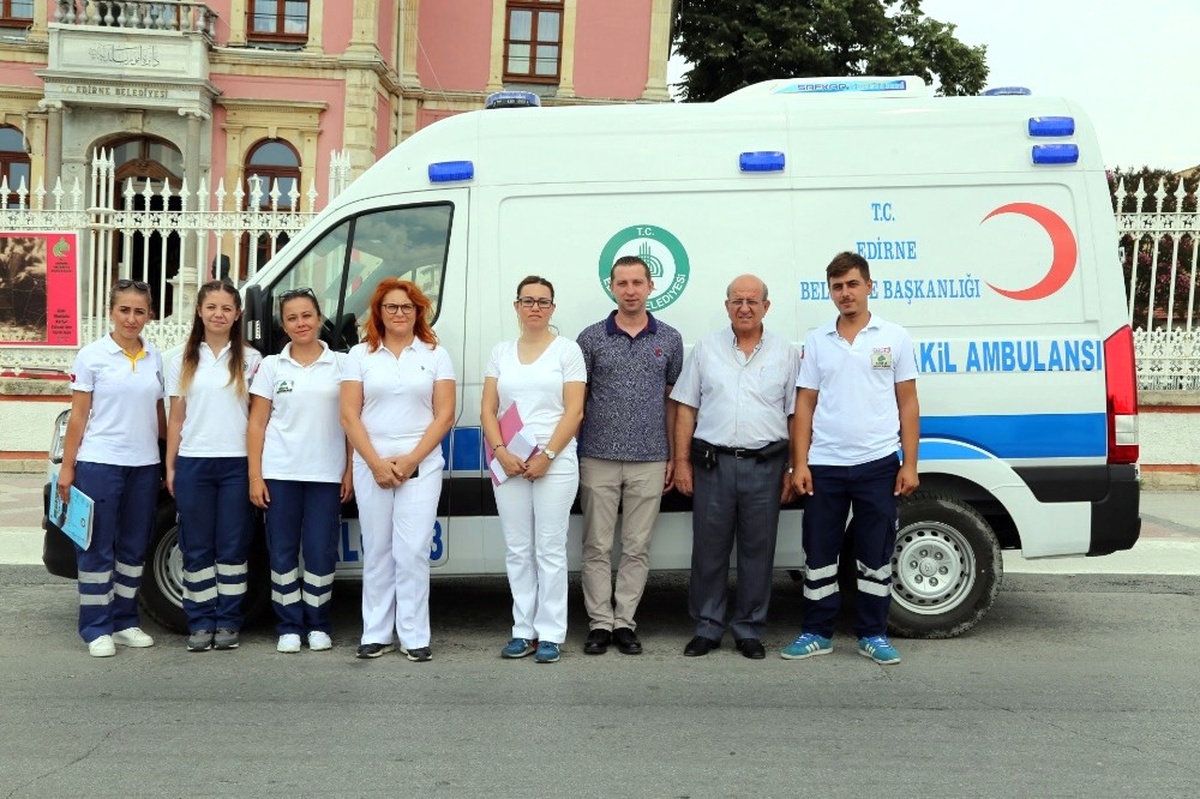 Fırıncılar Odası\'ndan Edirne Belediyesine Anlamlı Hediye