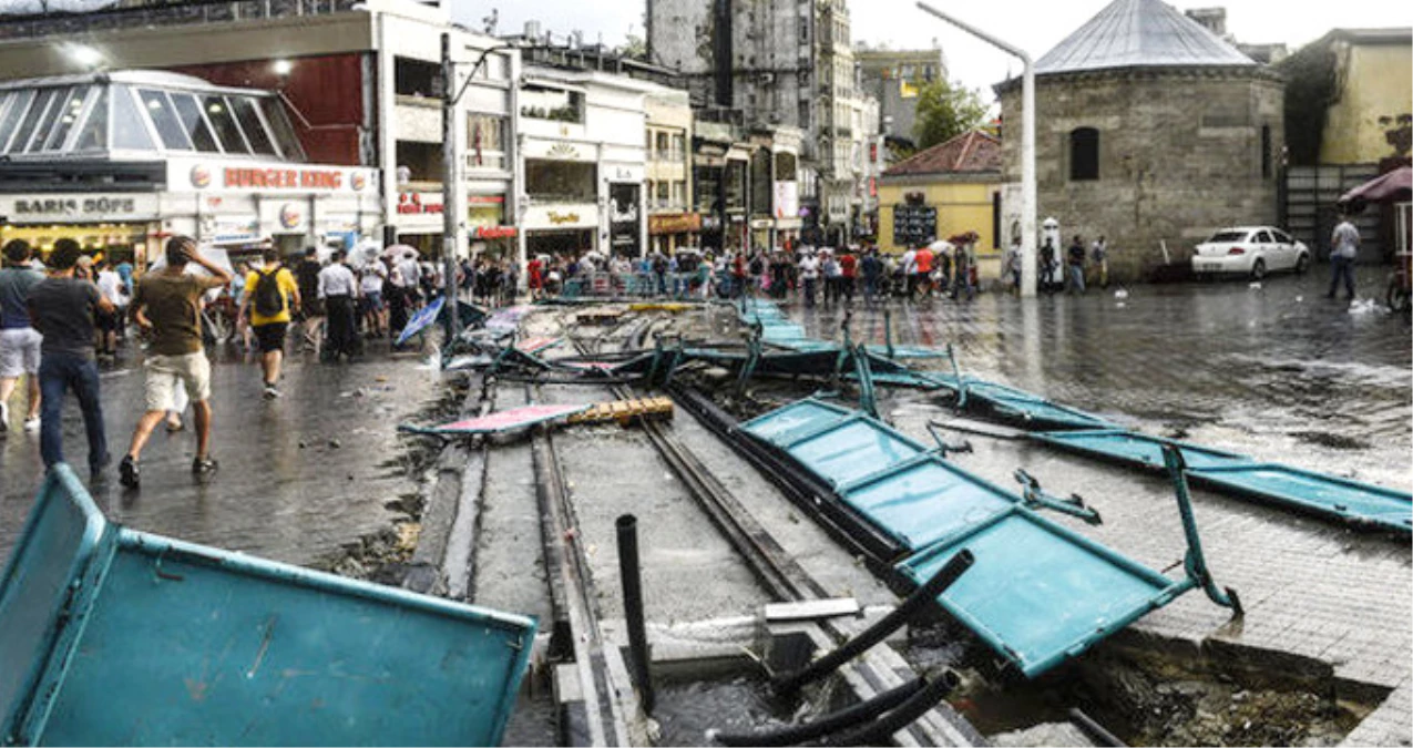 İBB, İstanbul\'daki Fırtınanın Bilançosunu Açıkladı