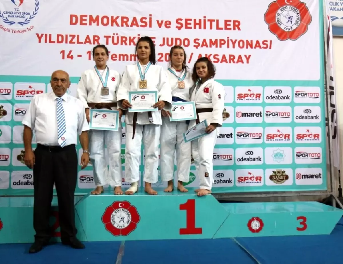 Kağıtsporlu Yıldız Judocular Türkiye Şampiyonası\'nda Fırtına Gibi Esti