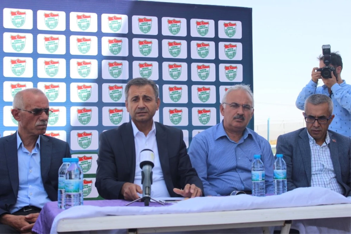 Kırşehir Belediyespor İlk Toplantısını Tesislerde Yaptı