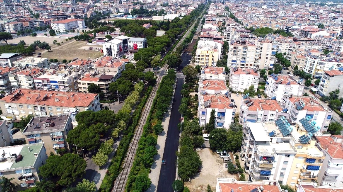 Salihli\'de Yol Asfaltlama Çalışması