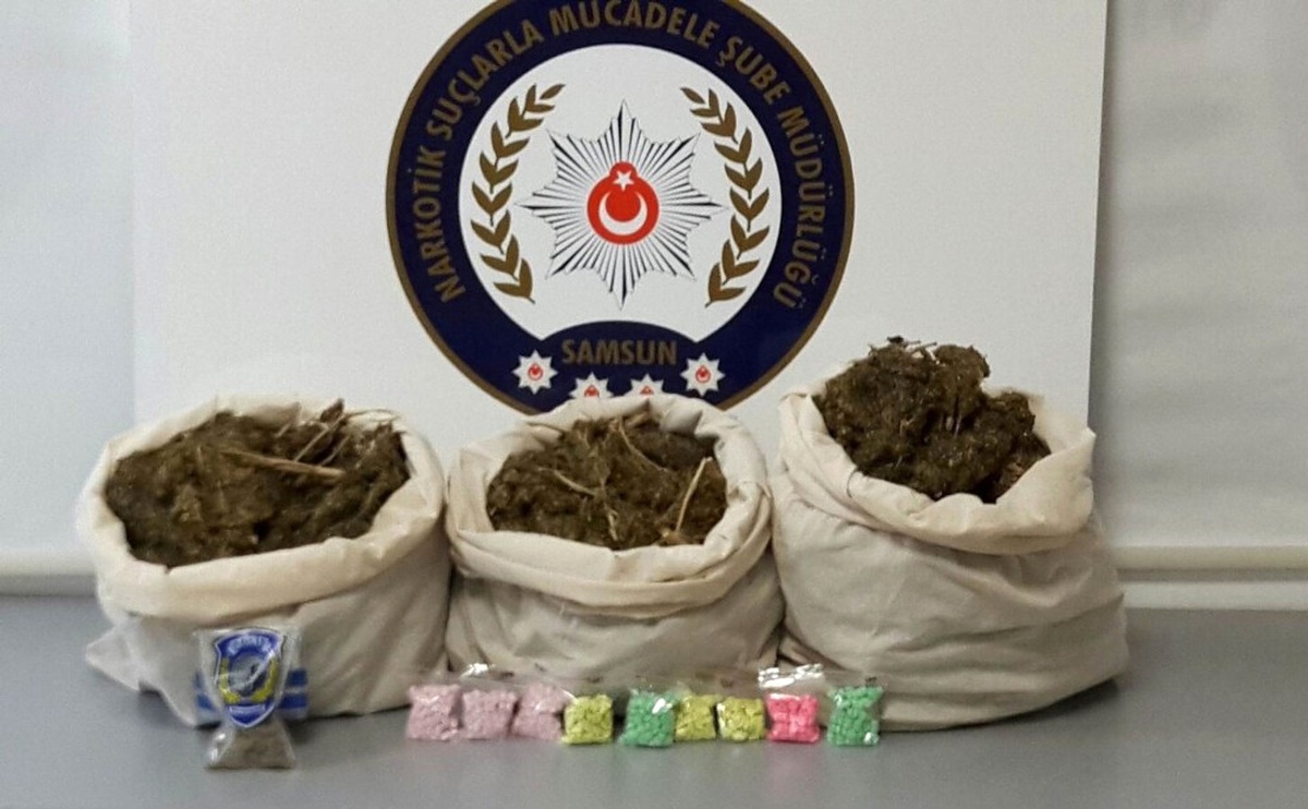 Samsun\'da Uyuşturucu Operasyonunda 4 Kişi Gözaltına Alındı
