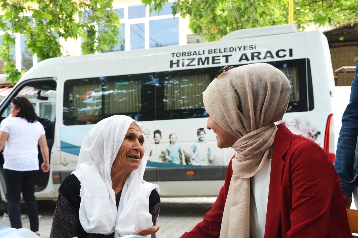 Torbalı\'da Evde Bakım Hizmeti Vatandaşların Umudu Oldu