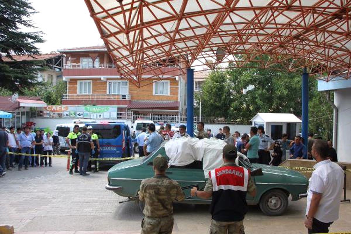 2 Gencin Otomobildeki Sır Ölümü