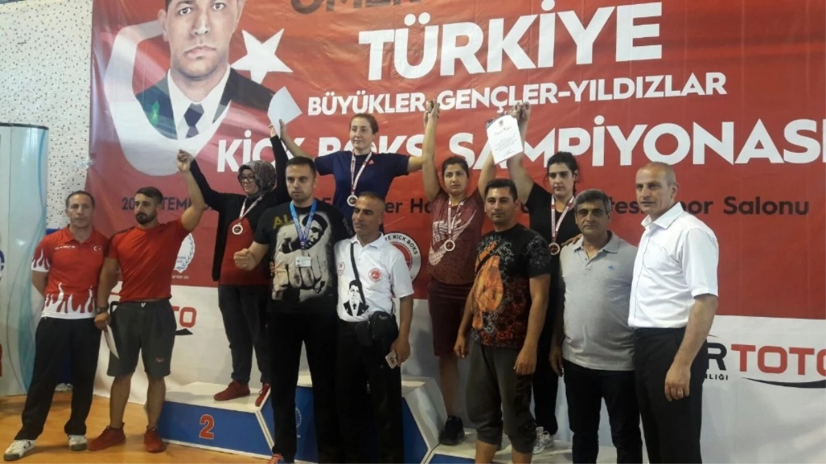 Adıyamanlı Kick Boks Sporcuları Türkiye Üçüncüsü Oldu