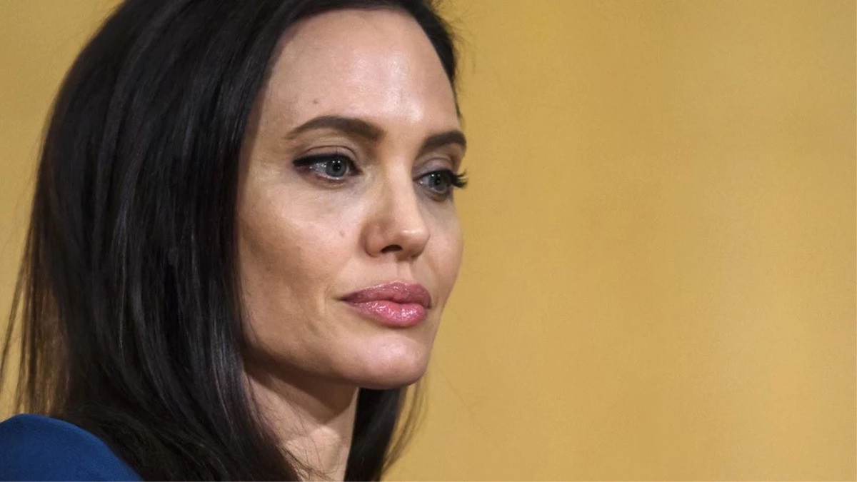 Angelina Jolie, Brad Pitt\'le Boşanmasıyla Biten Sürecin Nasıl Başladığını Anlattı