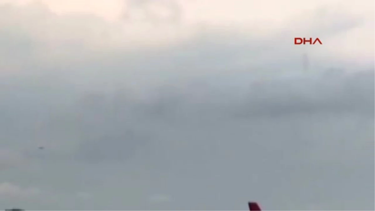Atlasglobal\'in Pilotu Kokpit Camı Hasar Görünce Uçağı Yan Yatırarak Indi