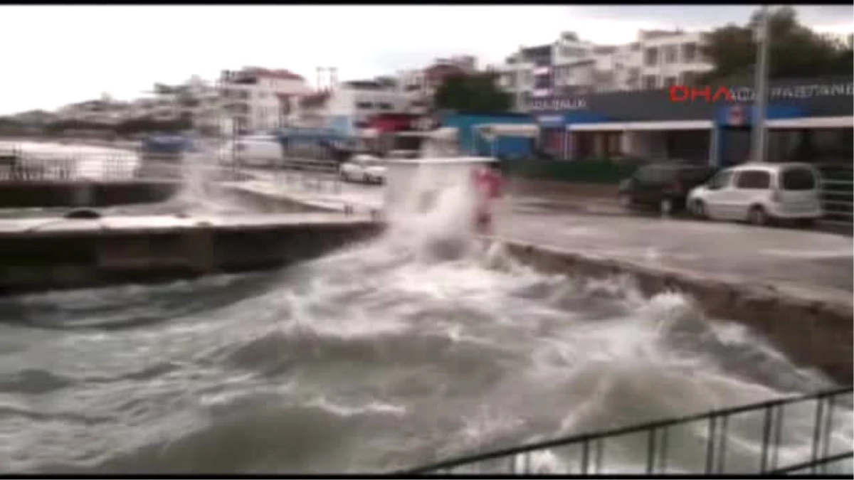 Balıkesir Fırtına, Marmara ve Avşa\'daki Tatilcileri Korkuttu