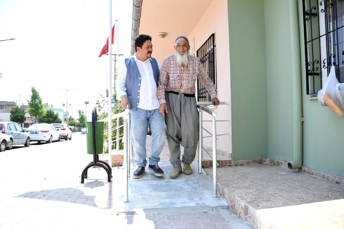 Büyükşehir\'den Muhtarlıklara Engelli Rampası