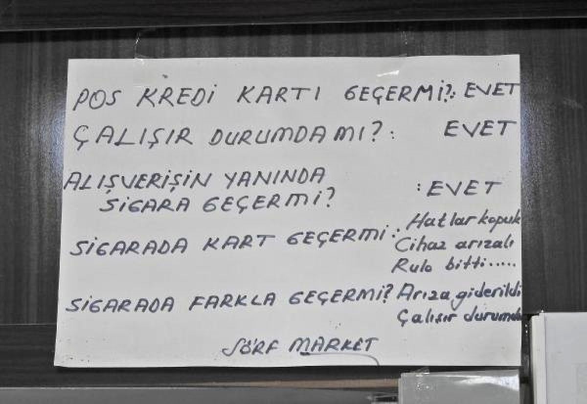 Çeşme\'de Yol Tarifinden Bıkan Esnaf Maketini Yaptırdı