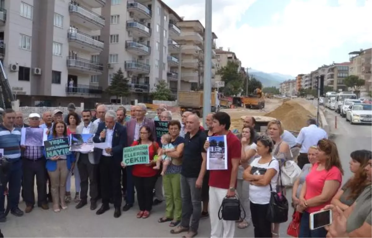 CHP\'den Ağaç Katliamı Protestosu