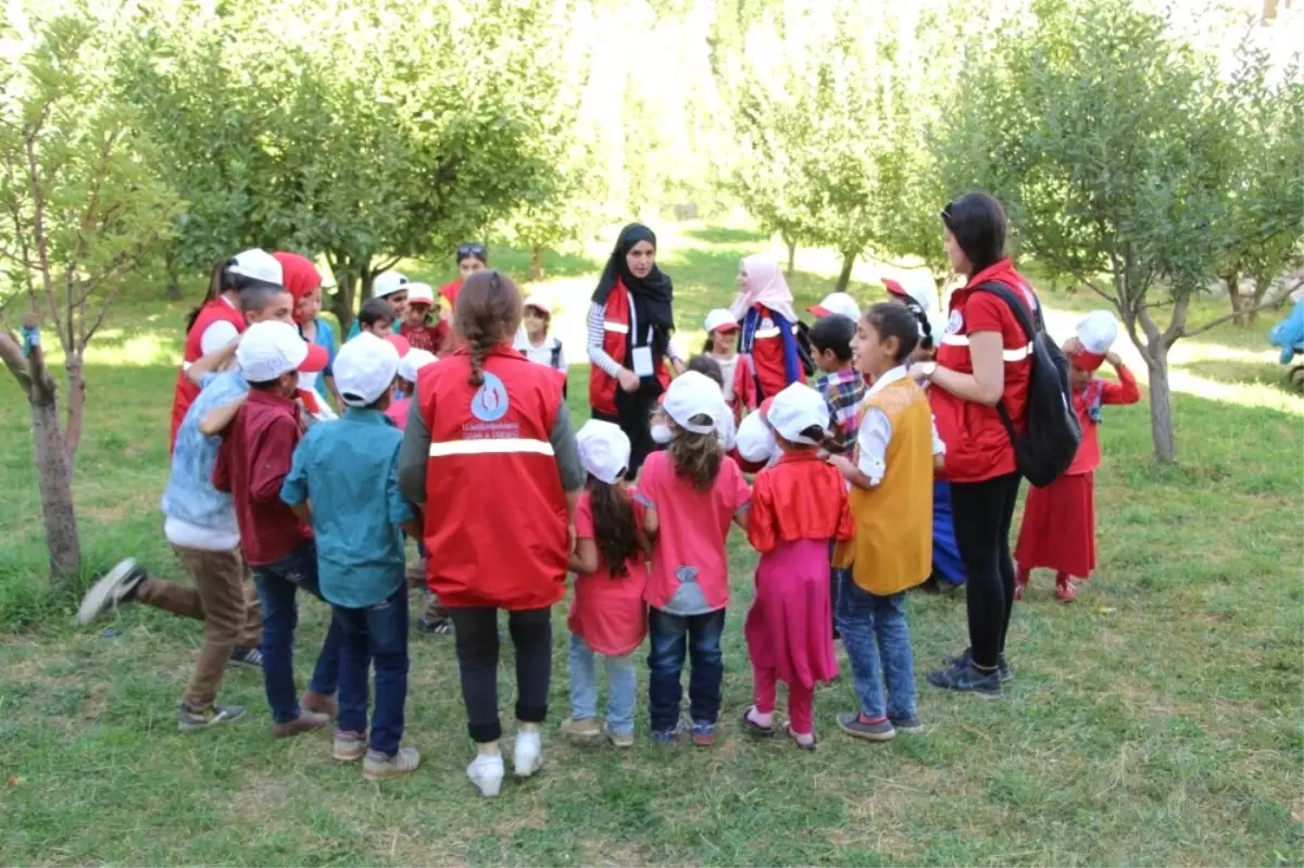 Damla Projesi" Gönüllüleri Uçurtma Şenliğine Katıldı