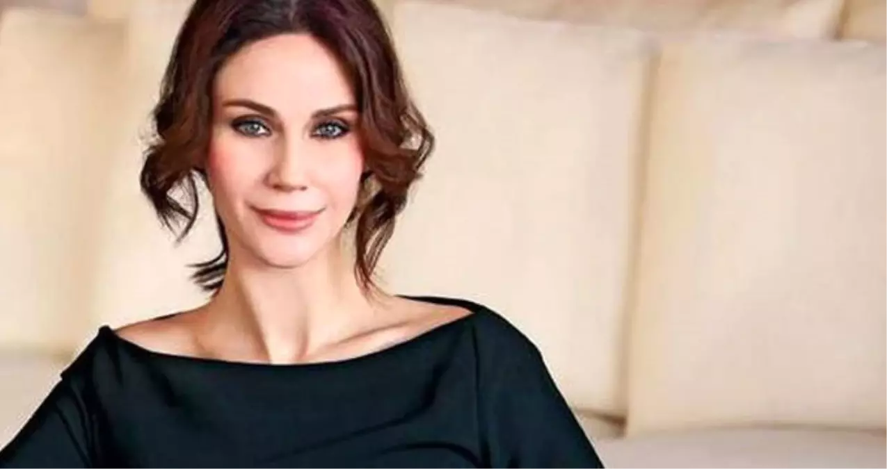 Demet Şener\'in Kaybettiği Babasına Söylediği Sözleri Yaşadığı Aşk Acısını Ortaya Koydu