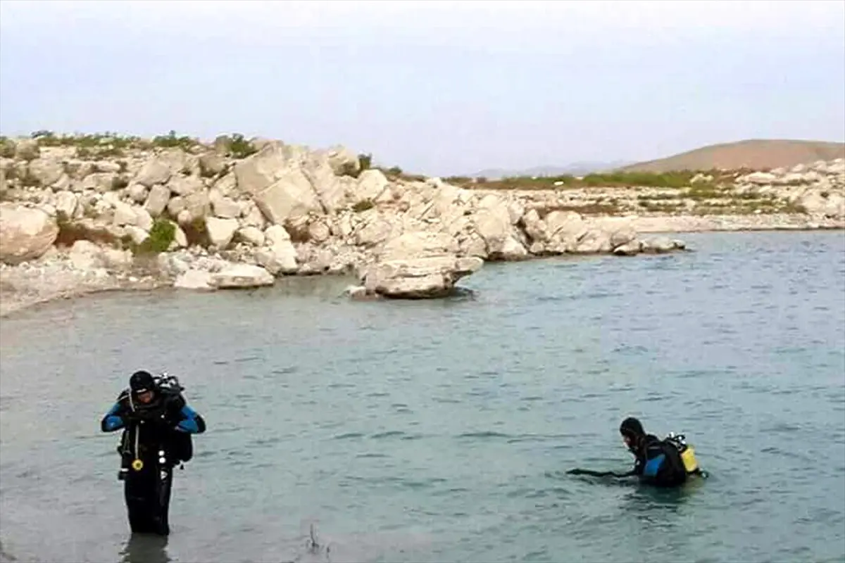 Elazığ\'da Baraj Gölüne Giren Kişi Kayboldu