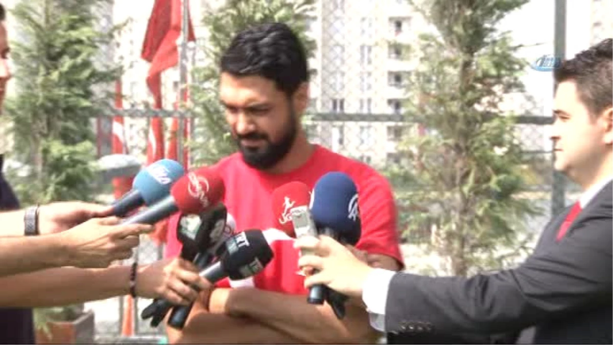 Futbolcu Bekir İrtegün, Fetö\'den Gözaltına Alındı