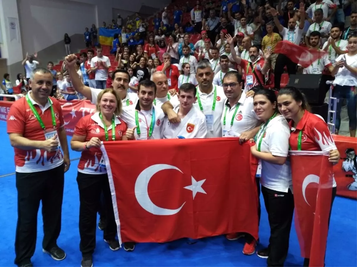 Kağıtsporlu Karateciler Deaflympics 2017\'de Tarihe Geçti