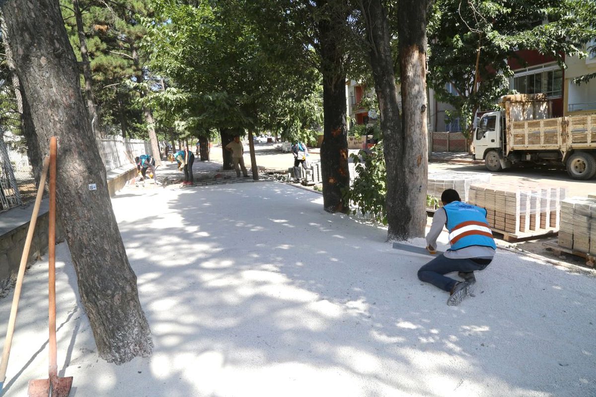 Kaldırımlar Görsellikle Buluşturuluyor