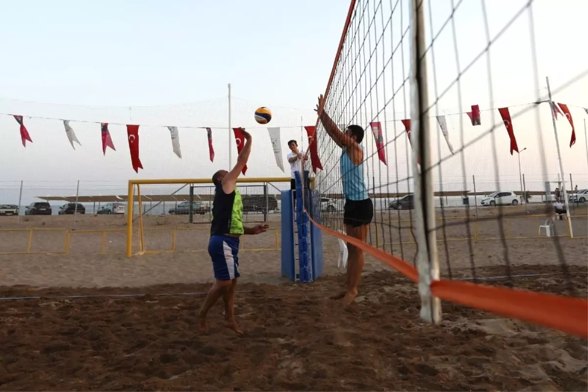 Manavgat\'ta Plaj Voleybolu Heyecanı Başladı