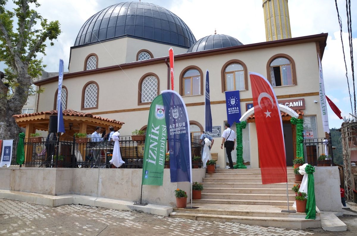 Müşküle Camii\'nde İlk Cuma Kılındı