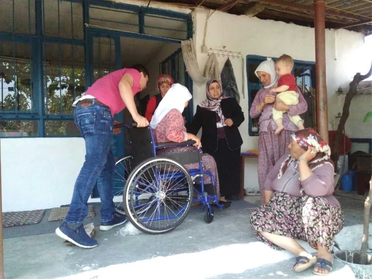 Yunusemre Belediyesi ile Tekerlekli Sandalyelerine Kavuştular