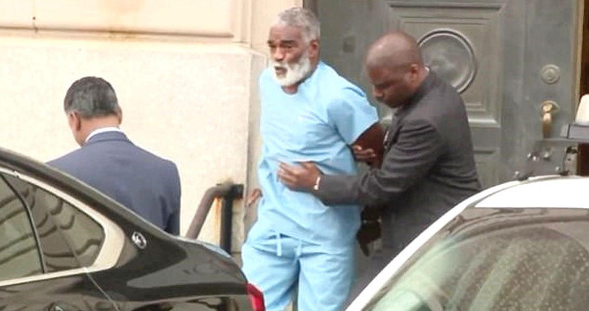 72'lik Koca Kendisine Yatakta Zayıf Olduğunu Söyleyen Eşini Suratından Vurdu