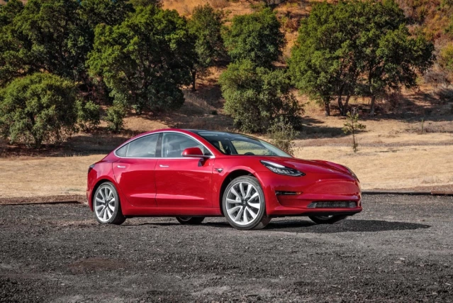 Ilk Tesla Model 3 Ler Teslim Edildi Son Dakika