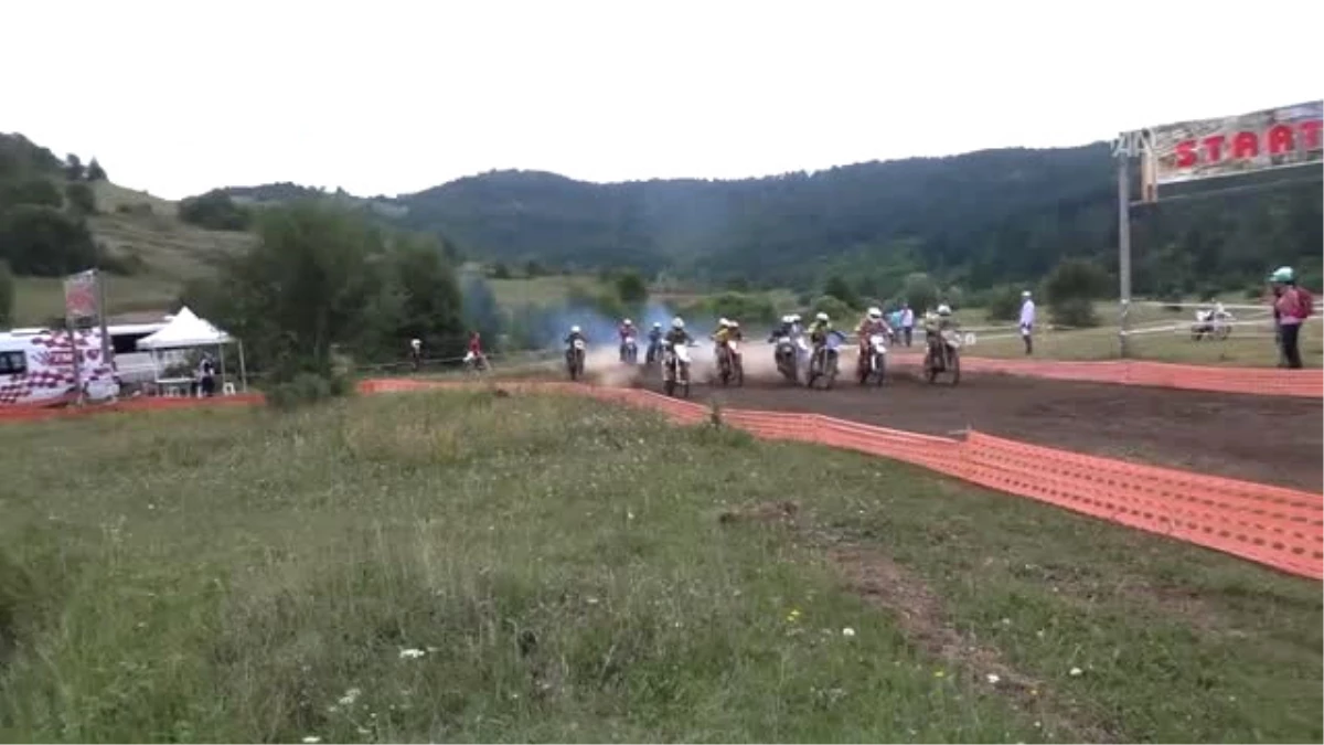 Türkiye Süper Enduro Şampiyonası\'nın 3. Ayak Yarışları Yapıldı