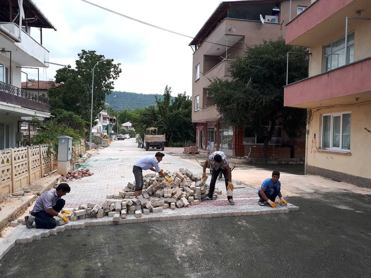 Vezirhan\'da Asfalt Çalışmaları Devam Ediyor