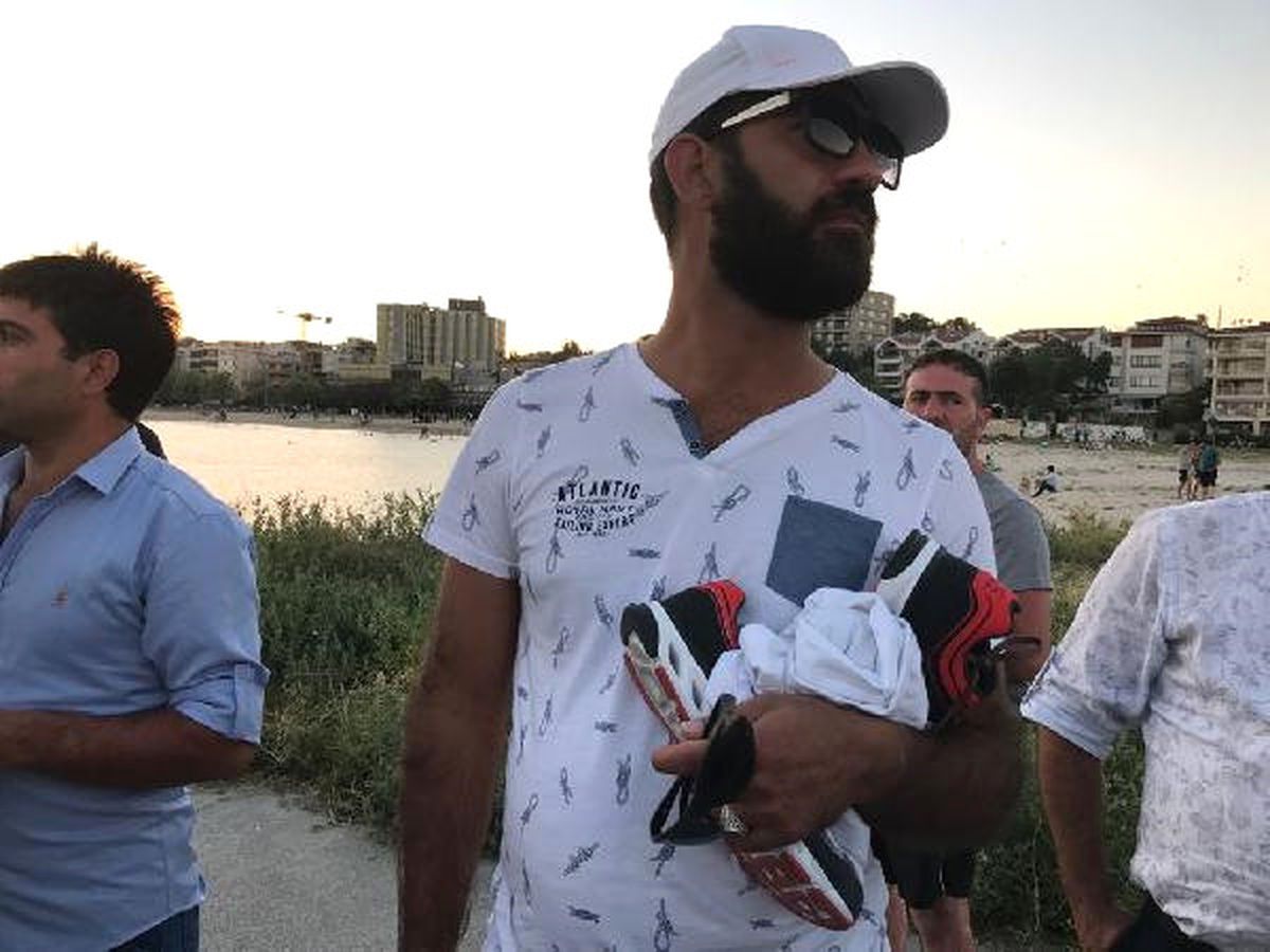 Bakırköy\'de Serinlemek İçin Denize Giren Bir Kişi Kayboldu