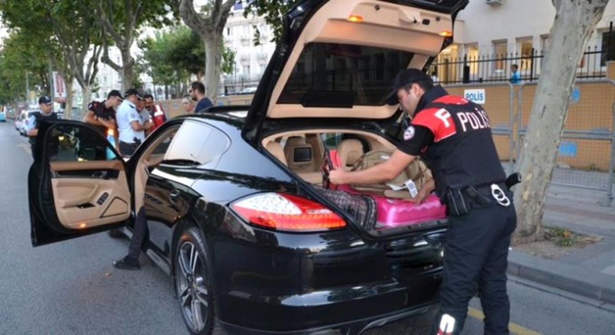 İstanbul\'da 39 İlçede 5 Bin Polisle Denetim Yapılıyor