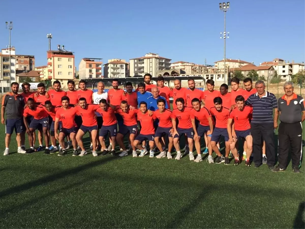 Malatya Yeşilyurt Belediyespor Top Başı Yaptı