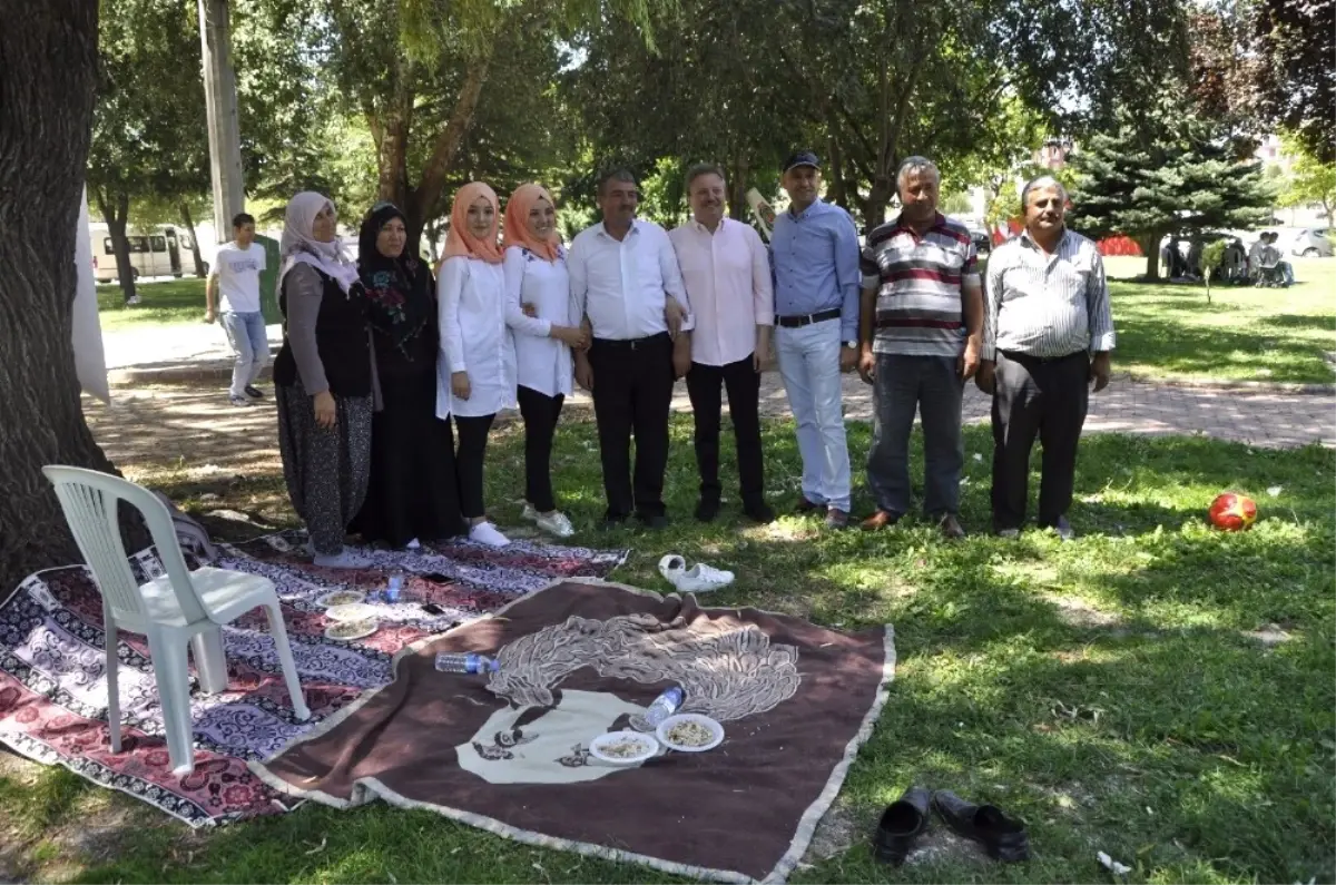 Şehit Aileleri ve Gaziler Piknikte Bir Araya Geldi