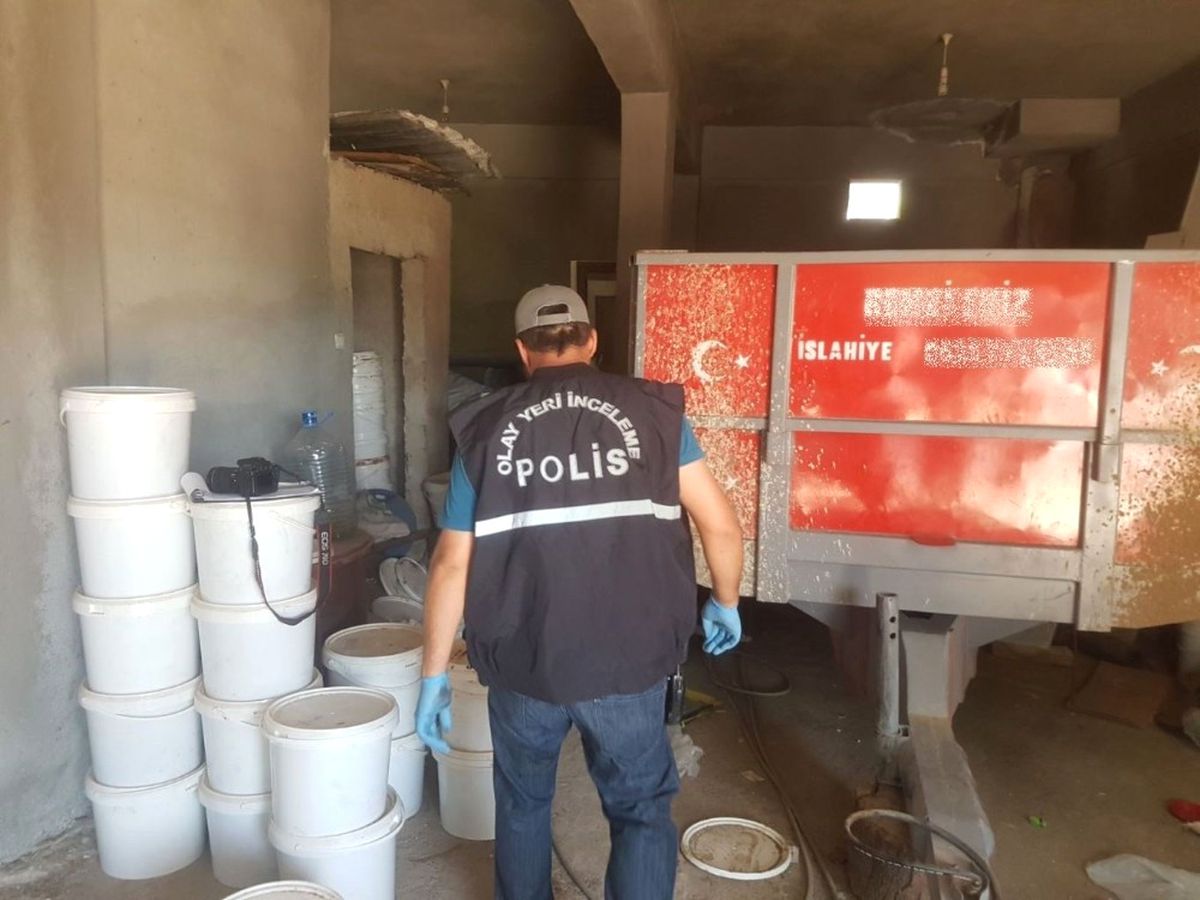2 Buçuk Ton Buğdayı Pencereden Çaldılar