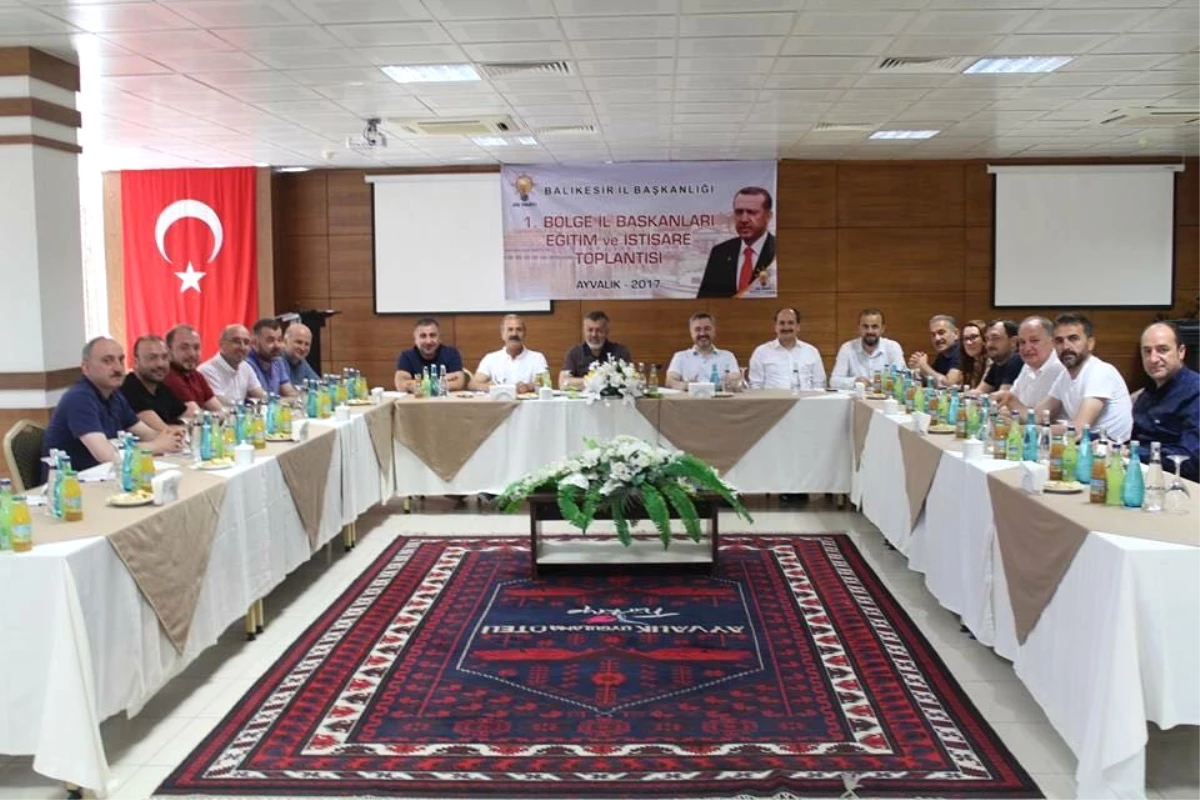 AK Parti 1. Bölge İl Başkanları Eğitim ve İstişare Toplantısı Ayvalık\'ta Gerçekleştirildi