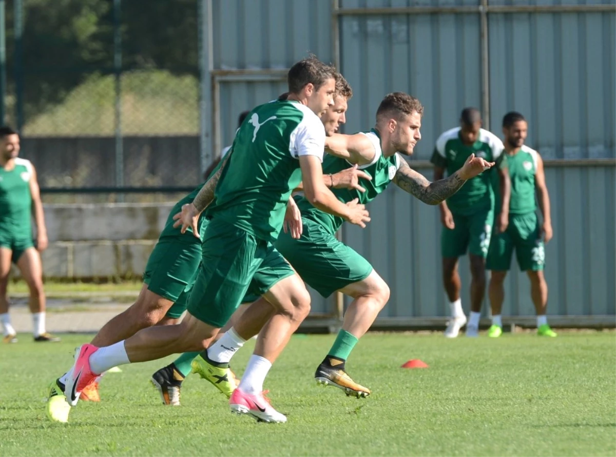 Bursaspor\'da Yedekler As Takımı Yendi