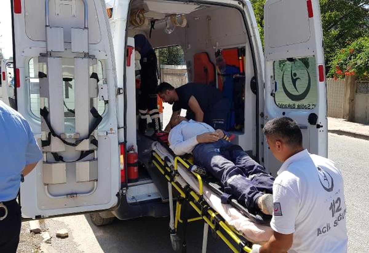 Düzce\'de İskeleden Düşen İnşaat İşçisi Yaralandı