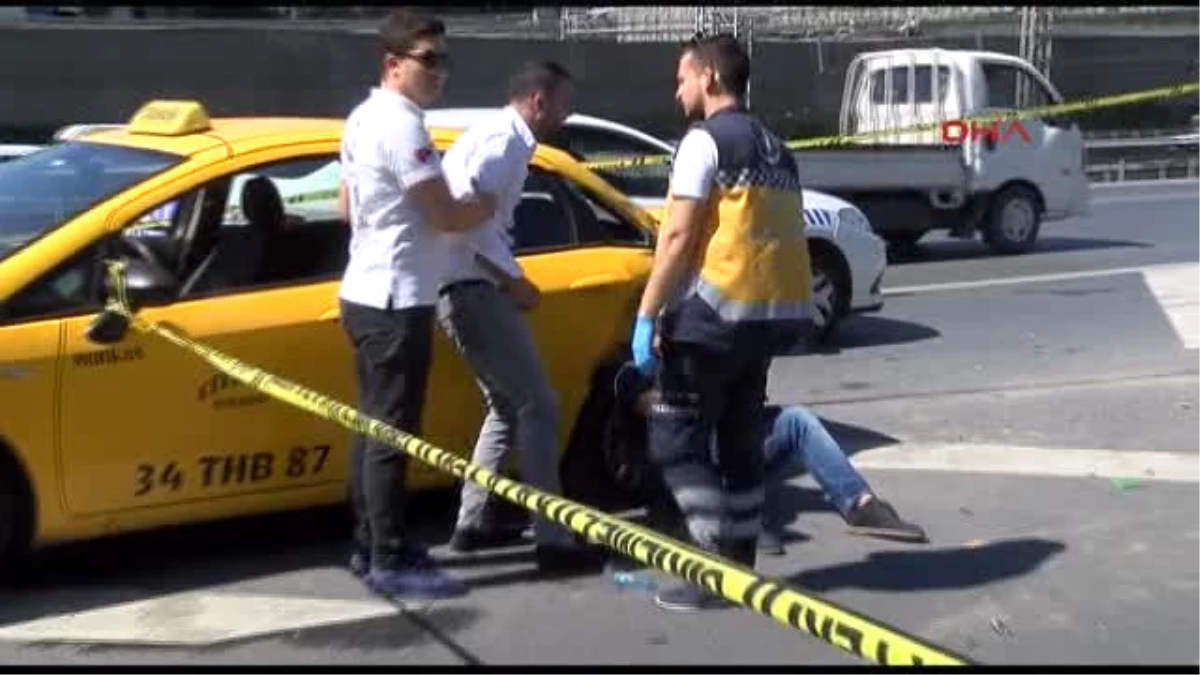 Hatalı Şerit Değiştiren Taksi Sürücüsü Kazaya Neden Oldu