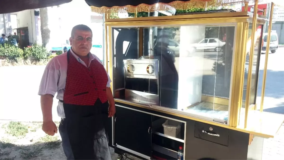 İbb\'den Engeli Köfteciye 2\'inci Kez Araba Hediyesi