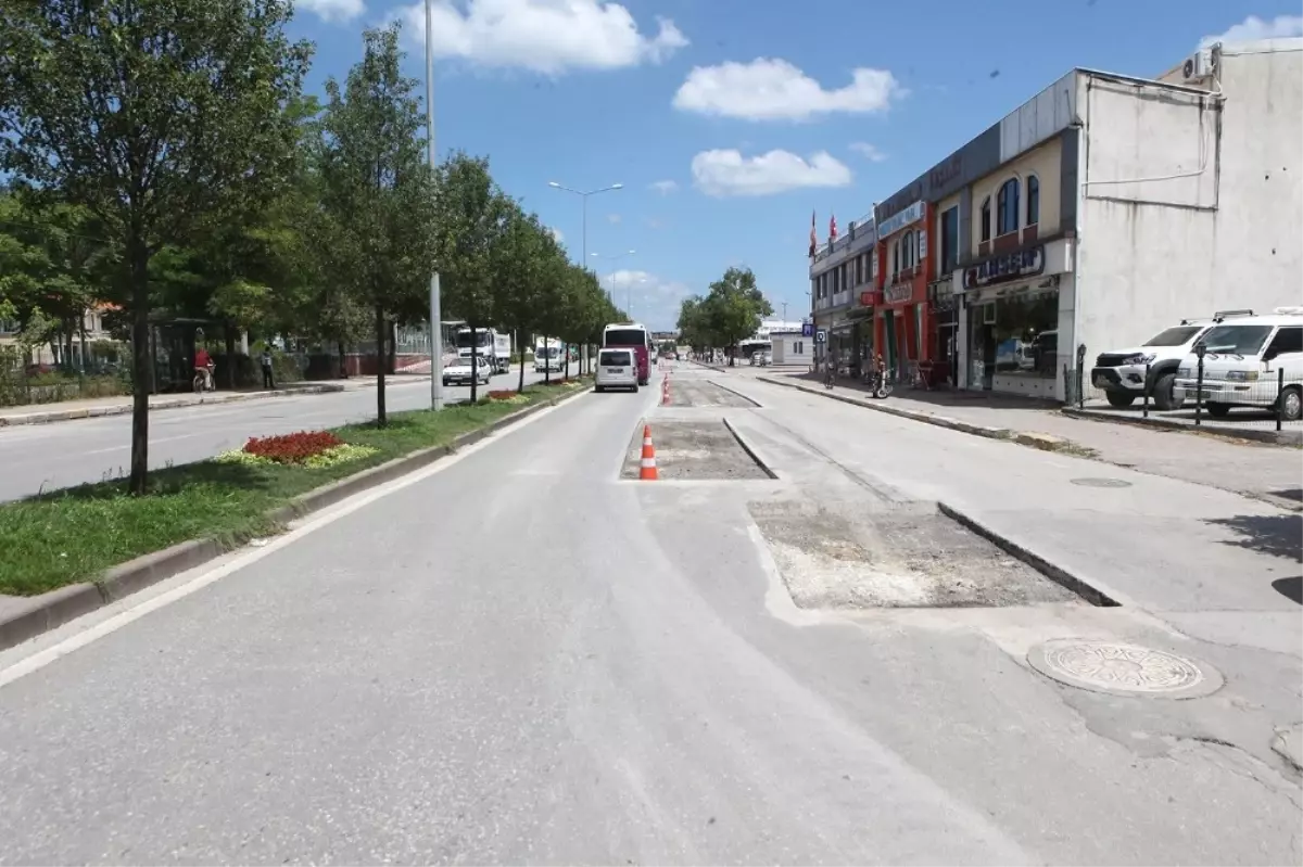 Milli Egemenlik Caddesi Asfaltlanacak