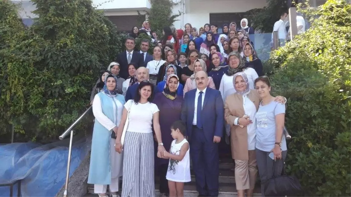 16 İlden Gelen Şehit Yakınları Akçakoca\'da Misafir Ediliyor