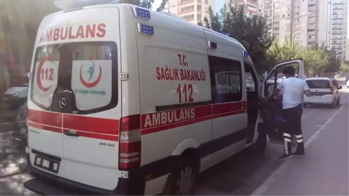 Adana\'da Trafik Kazası: 1 Yaralı