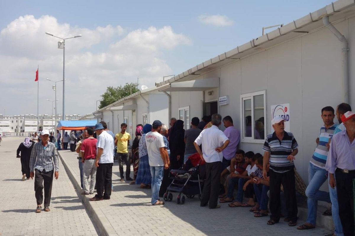 Akdağ Talimat Verdi, Suriyeli Aileler Farklı Konteynerlere Yerleştirildi