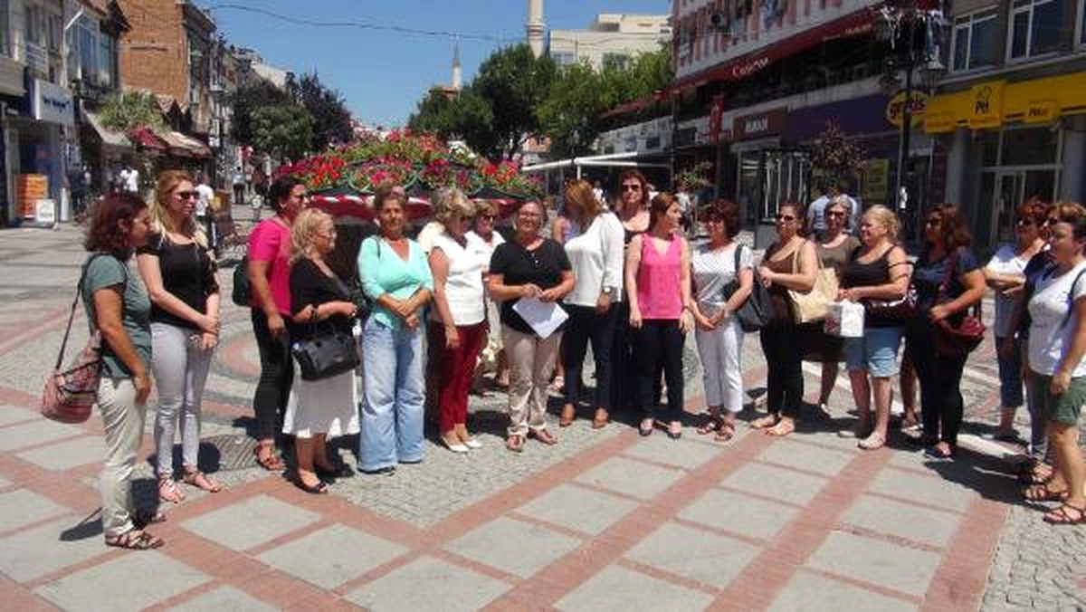 Edirne\'de Kadınlardan Müftülük Nikahına Tepki