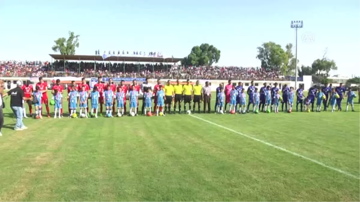 Futbol: Ehli El Halil - Şebab Refah