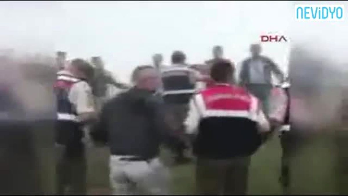 Jandarma Yaylada Vatandaşla Horon Tepti