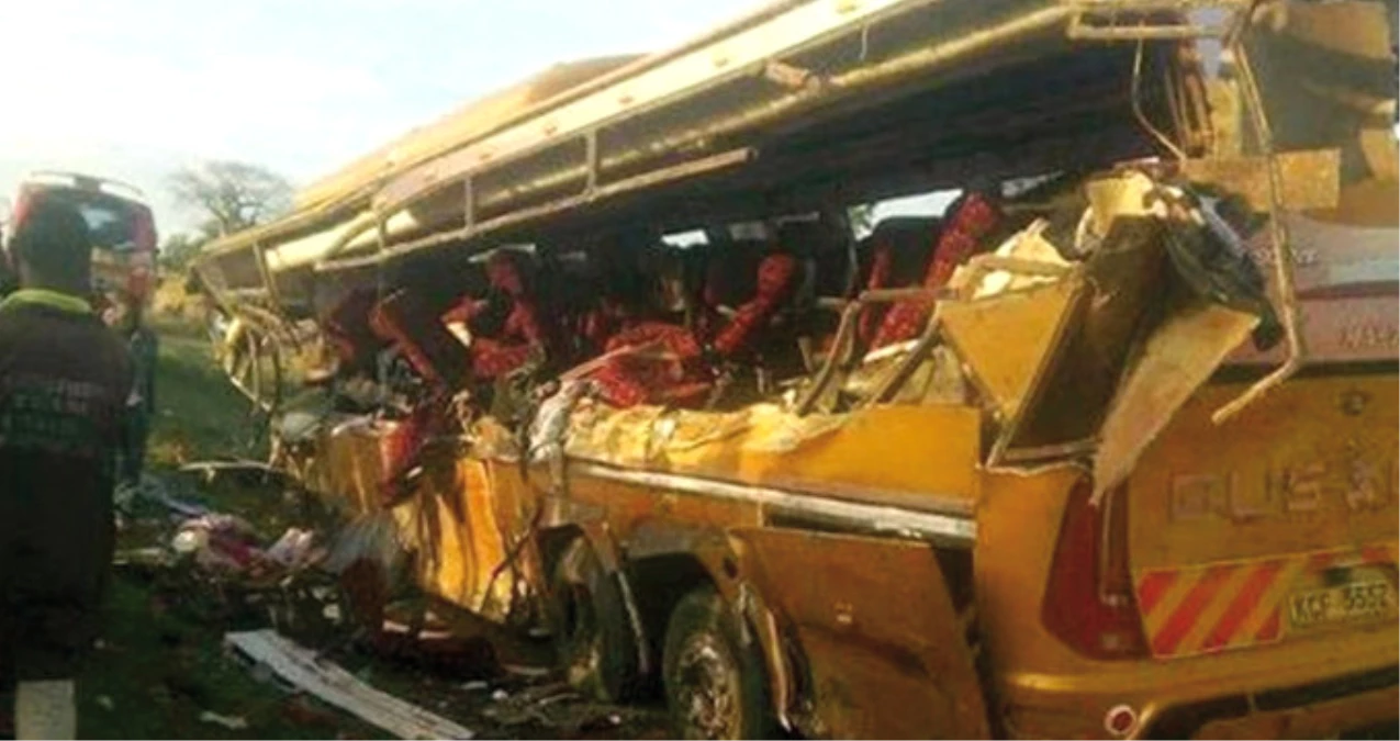 Madagaskar\'da Zincirleme Trafik Kazası: 23 Ölü
