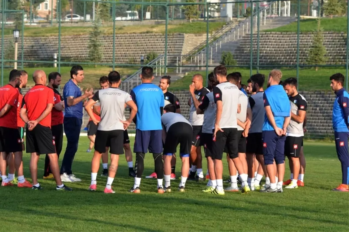 Mavi-beyazlılar Üç Günlük İznin Ardından Tek Antrenman Yaptı